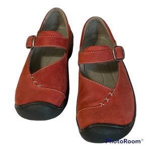 COPY - KEEN Mary Jane Shoes Red Suede sz. 6
